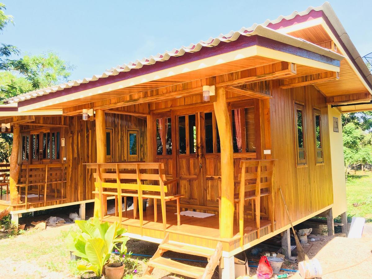 Baansuan Resort Don Sak Luaran gambar