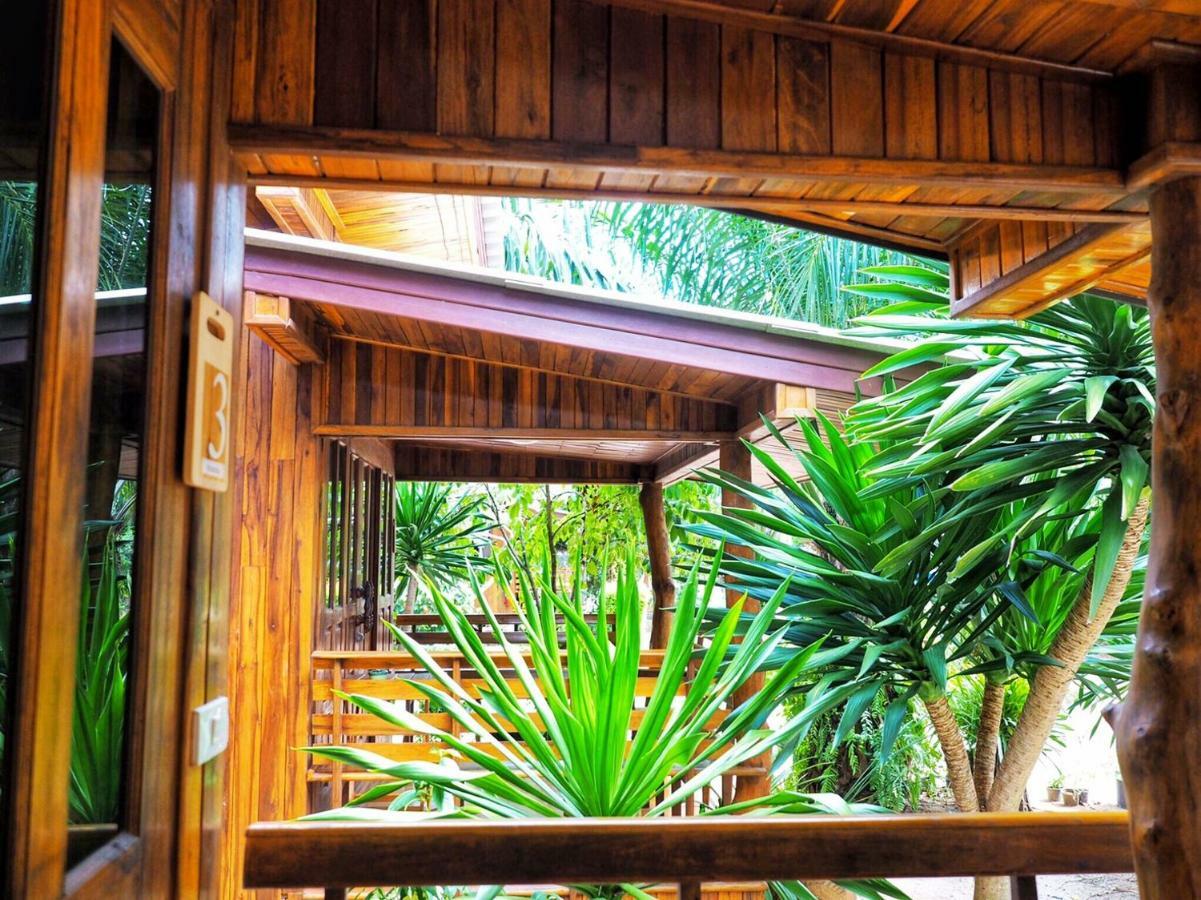 Baansuan Resort Don Sak Luaran gambar